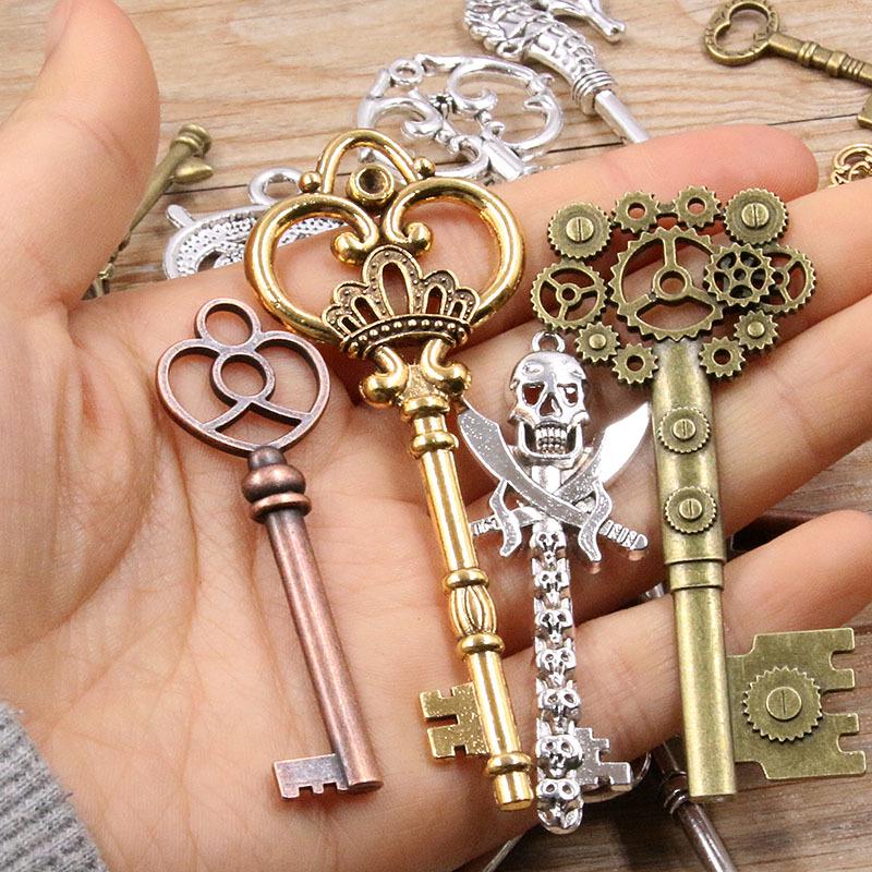 10 Farben DIY Steampunk Schlüsselanhänger Charms – Zufällig 30g, 50g, 100g Legierungs-Schmuckzubehör