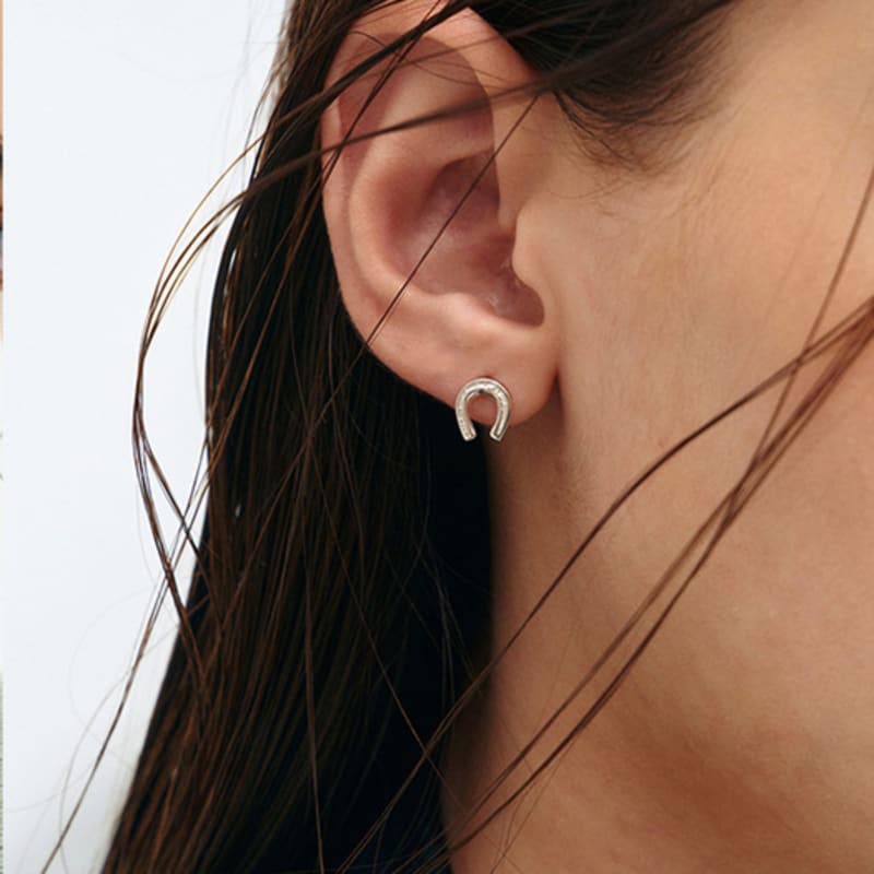 

NEBR mini horseshoe 19E Silver