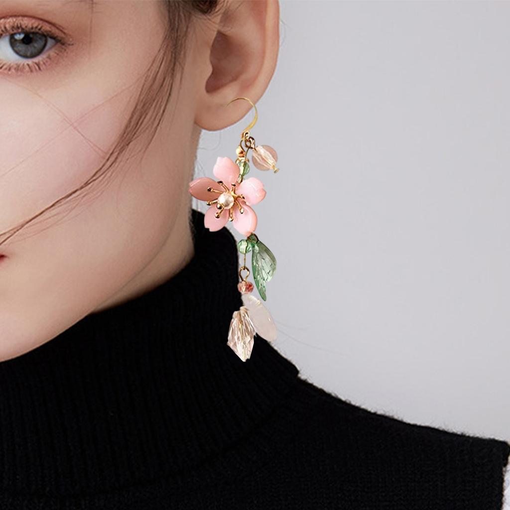 Elegant Petal Leaf Earrings Stylish Ear Hooks Featuring Natural Beauty Design for Fashionable Women in Resin Material