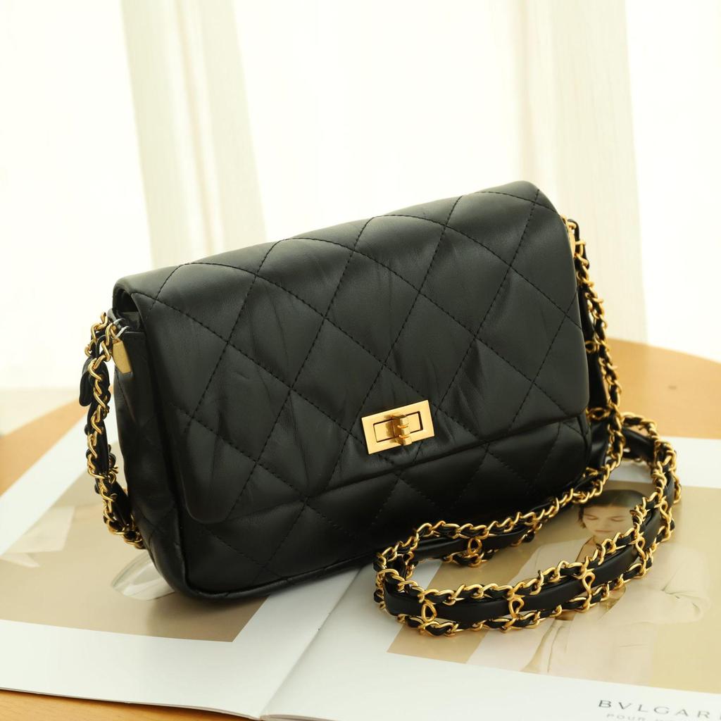 Chic Calfskin Mini Bag - Diamond Pattern Chain Crossbody