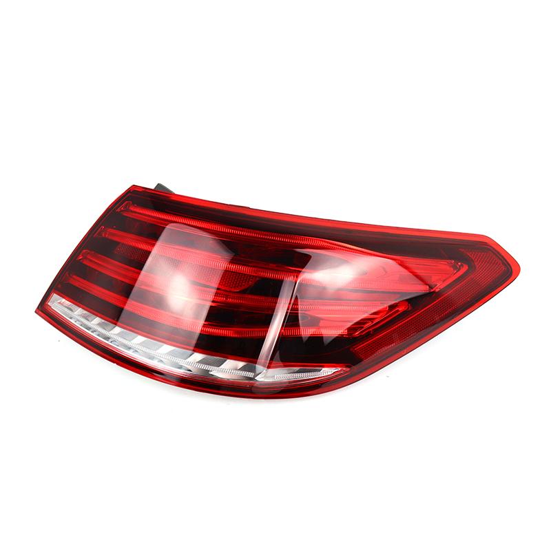 For Mercedes-Benz E Class W207 2014 2015 2016 2017 For the Two-Door Coupe Red Rear LED Tail Light Car Part 2079063300 2079063400