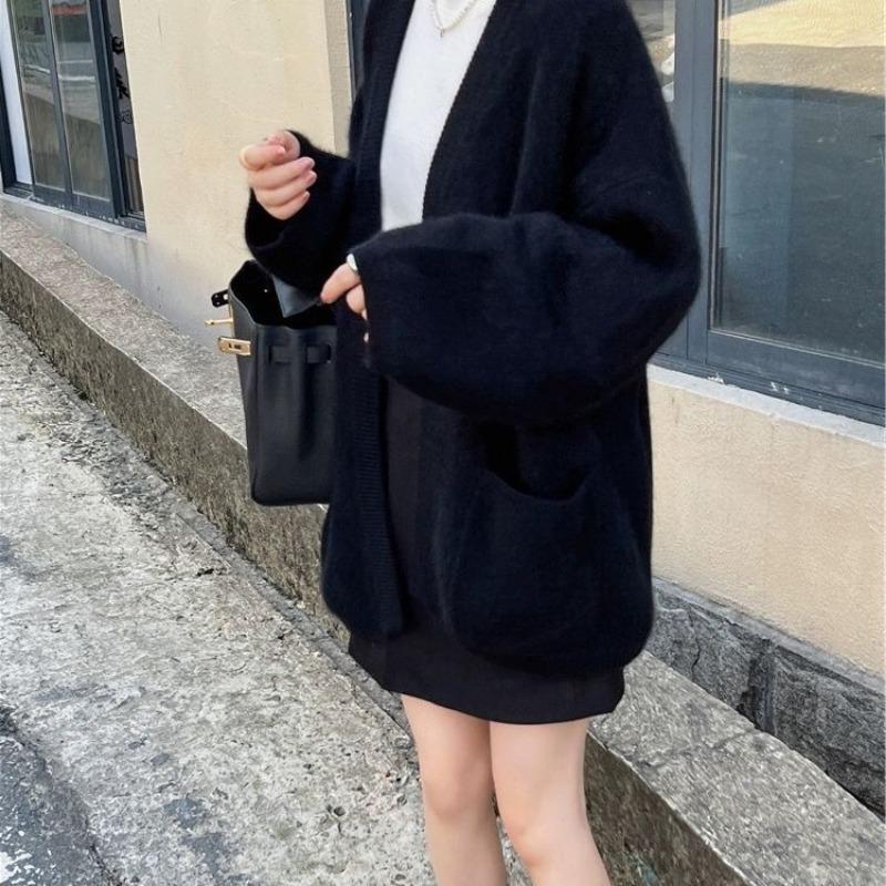 Autumn and Winter New Fat and Enlarged Top Lazy Wind Medium and Long Design Sense Knitted Cardigan Sweater Women