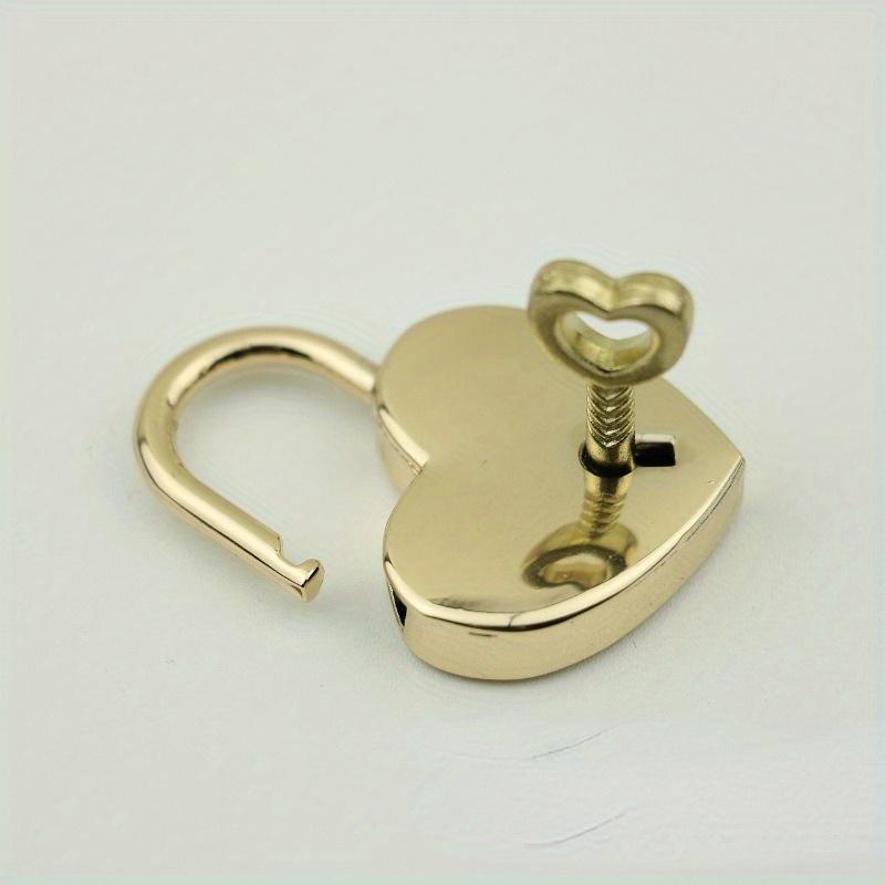 2Pcs Heart Shape Vintage Metal Mini Padlock Bag Suitcase Luggage Box Key Lock with Key.