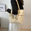 Spacious And Stylish Black Canvas Tote Bag For Women Perfect For Casual Everyday Use
