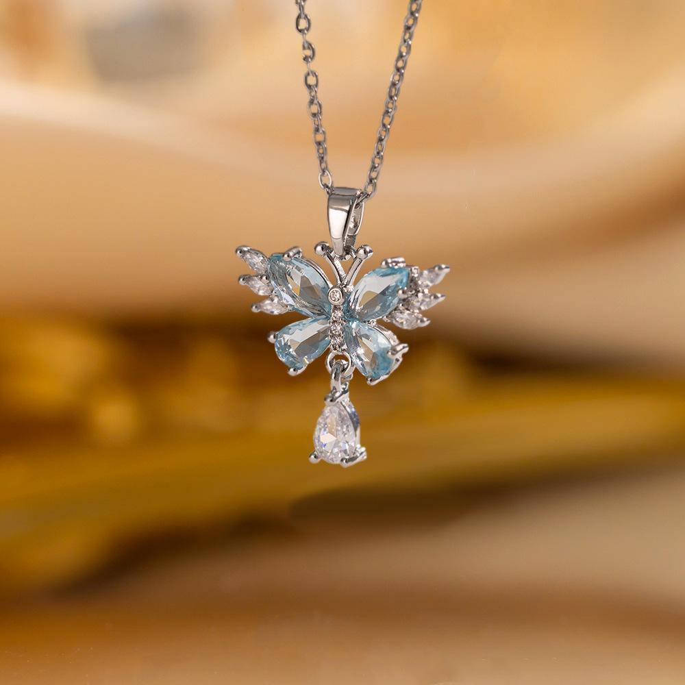 Elegant Luxury Full Zircon Copper Micro Inlaid Necklace Women Simple Exquisite Collarbone Chain Necklace