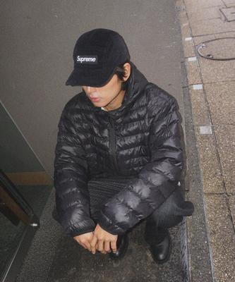 Mood Inside Minimal Lightweight Hooded Padded Jacket _Glossy Black