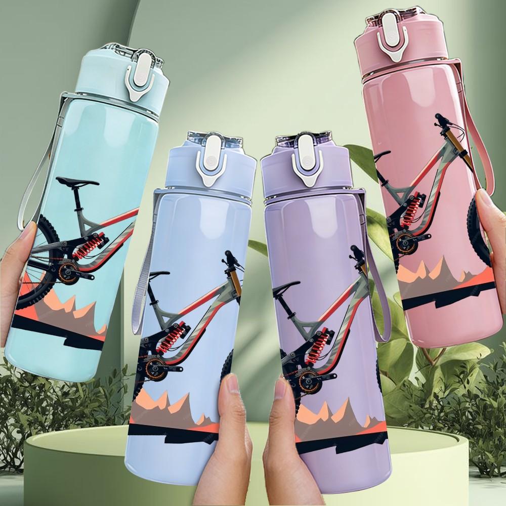 1PC Mountain Bike Outdoor Sport Print 750ml Color Plastic Sports Water Bottle Leakproof Flip Straw Lid Suitable for Sports Office Home Use