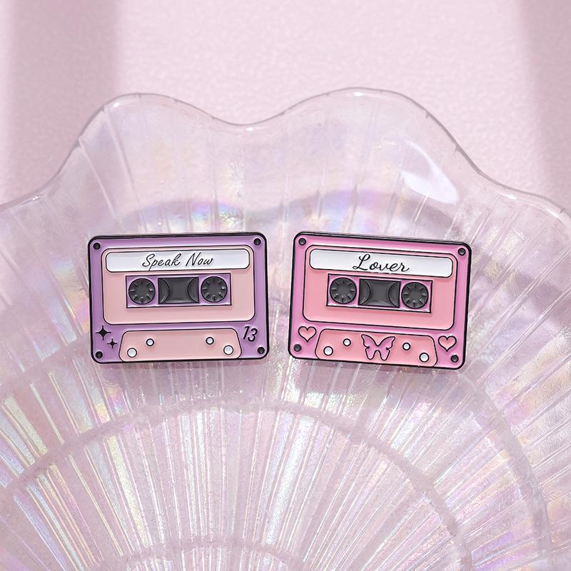 Cassette Artistic Music Brooch Geometric Cartoon Design Trendy Alloy Pin For Everyone