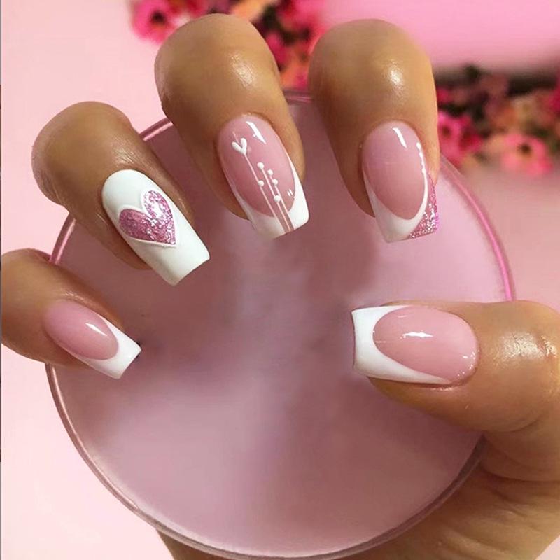 

Heart Glitter French Detachable Wearable False Nails, Mid-Length Nail Art Tips