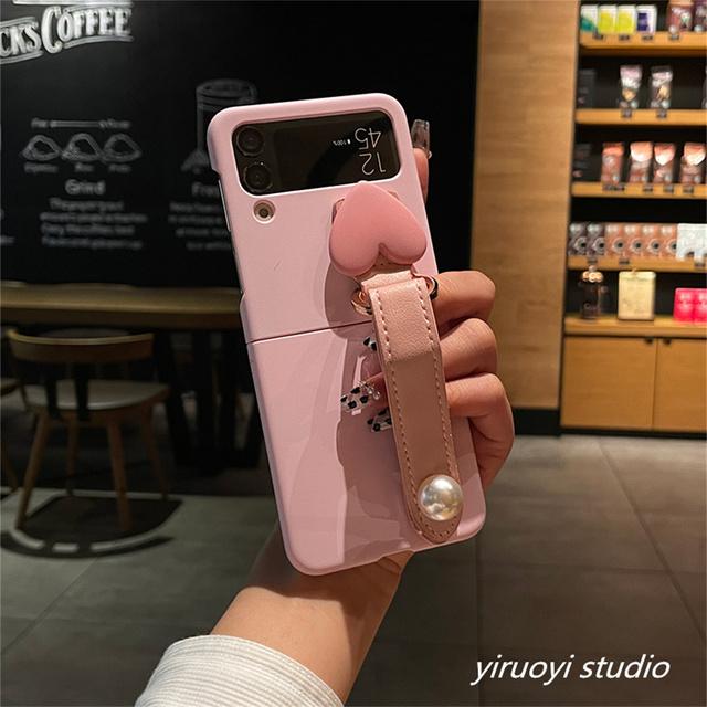 

Корейский браслет с 3d сердцем и жемчугом, одноцветный чехол для Samsung Galaxy Z Flip 3 4 5g Z Flip3 Flip4 Zflip3 Zflip4, чехол for Samsung Z Flip4