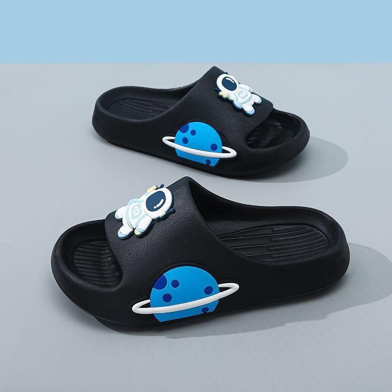 

Stylish Colorful And Boys Summer Slippers With Cartoon Pattern For Use Indoor 40-41 чёрный
