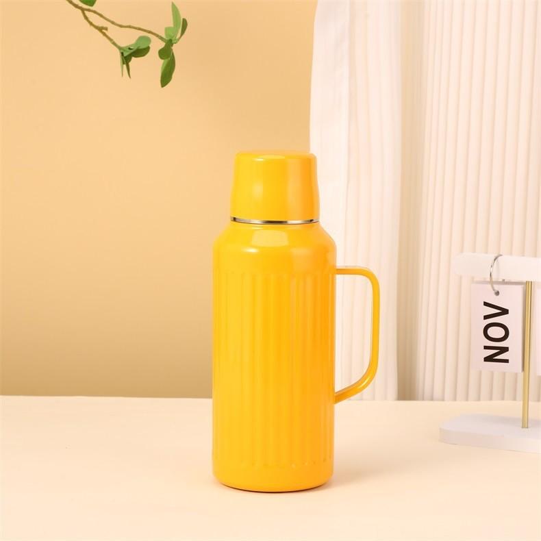 Classic Vintage Mechanical Insulated Flask With Handle 1000ml For Travel And Gift Use