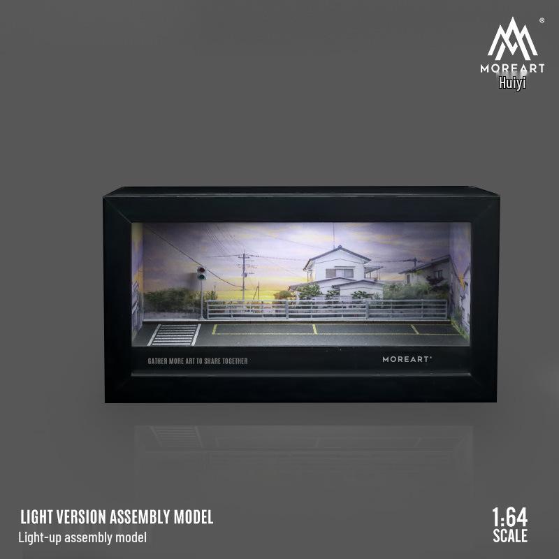 

Huiyi MoreArt 1:64 Lighted Scene Model with Photo Frame Parking Lot