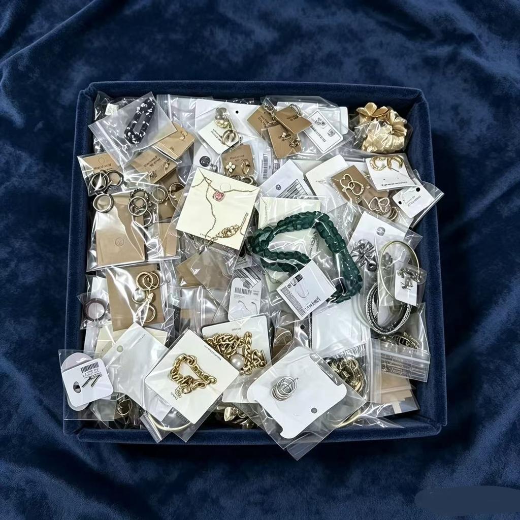 Bulk Assorted Women Jewelry 80-120Pcs Per Kg Mixed Earring Necklace Bracelet Ring