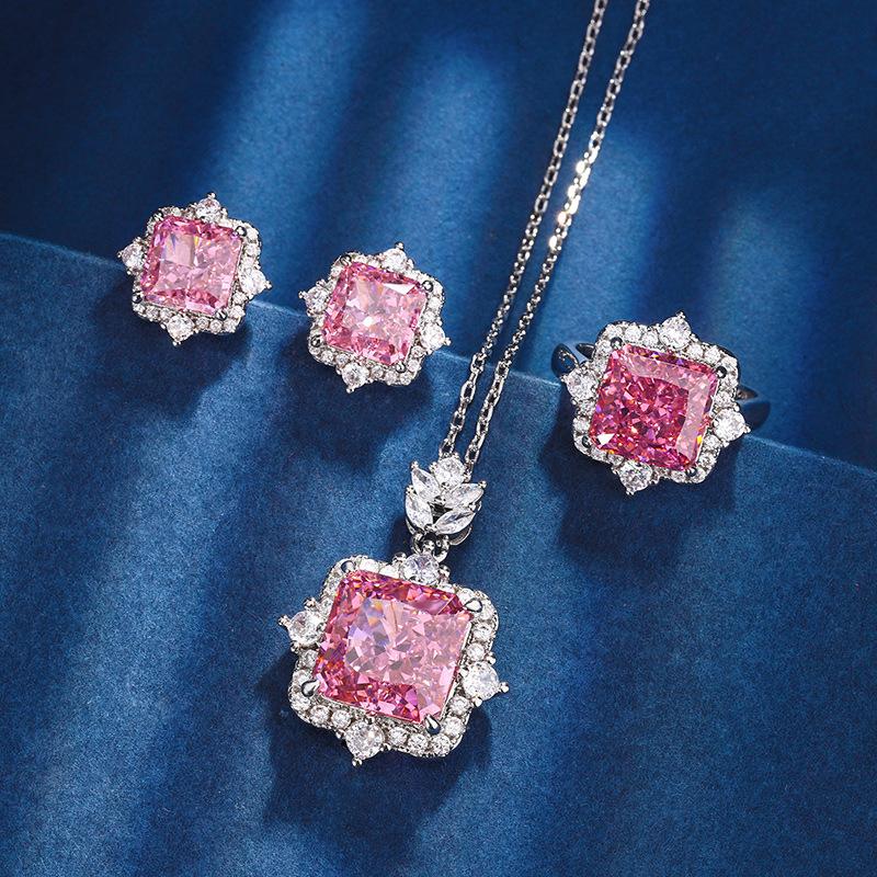 Autumn And Winter Jewelry High Carbon Diamond Ice Flower Cut Copper Inlaid Princess Square Premium Set 12 * 12-10 * 10