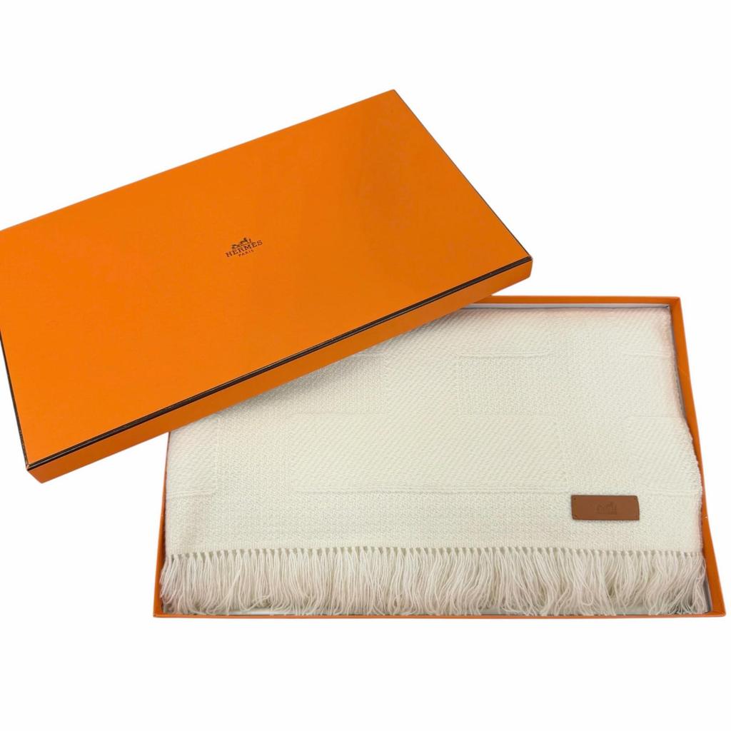 Pristine HERMES shawl Raye H Large logo leather patch with fringe cashmere Women Used
