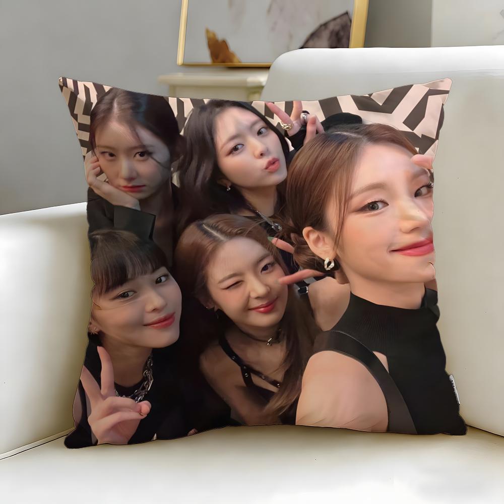 Kpop Style Group Itzy Cushion Cover Soft & Easy-Wash Pillow Case – Versatile For Couch, Bed, Travel And Office