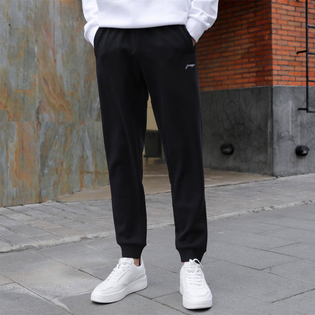 Li-Ning Solid Color Cuffed Pocket Zipper Regular Fit Casual Knit Sports Pants Men pants Black AKLS675-1