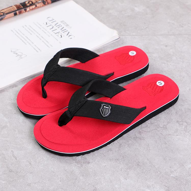 2022 Trendy Wood Grain Letter Flip-Flops: Fashionable Men's Summer Style