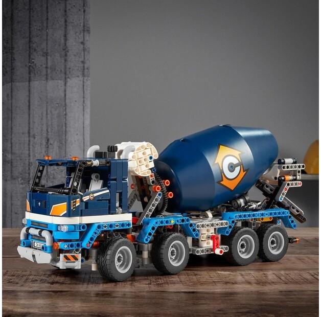 LEGO Technic 42112 Concrete Mixer