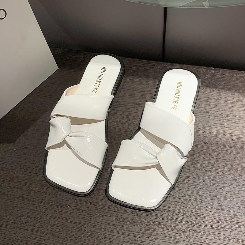 

Модные летние пляжные туфли 2024 для женщин, новые универсальные повседневные шлепанцы на плоской подошве с бантом 40 белый