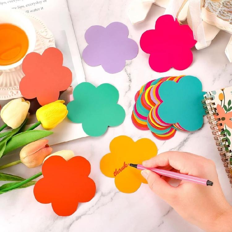 108 Pezzi Ritagli Rotondi Ritagli a Farfalla Ritagli di Fiori Primaverili Carta Colorata Assortita Fustellati per Bacheca