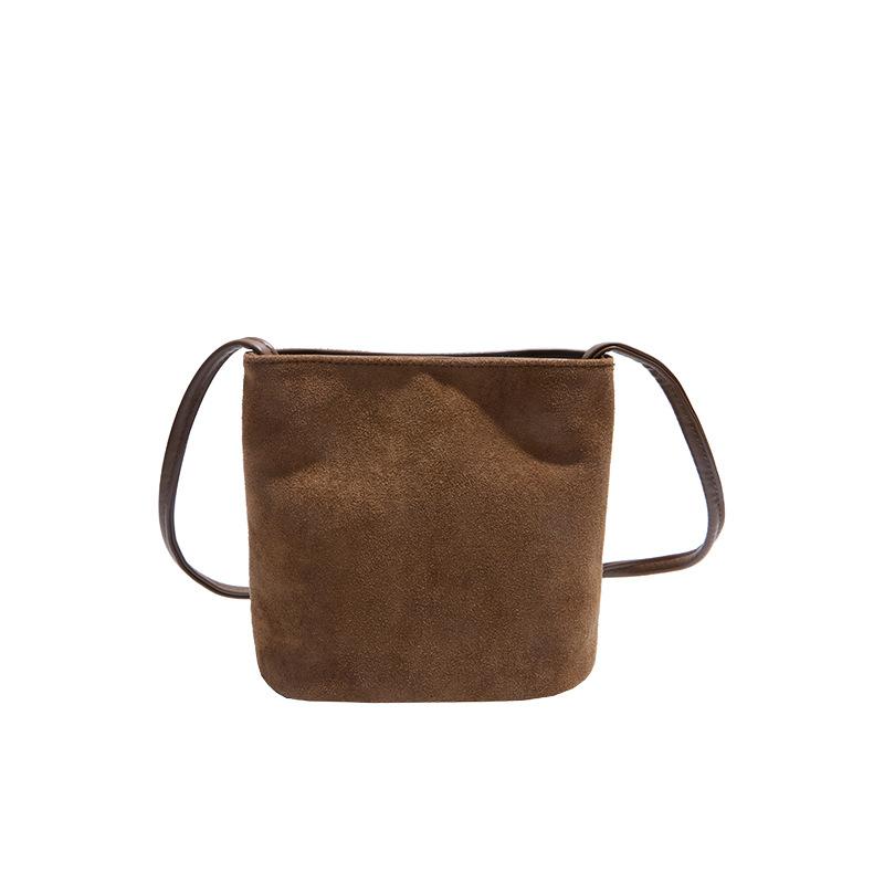 Women Suede Bucket Bag Faux Suede Shoulder Bag Large Capacity Women's Commuting Bags Retro Trendy Solid Color Tote Handbags 2025