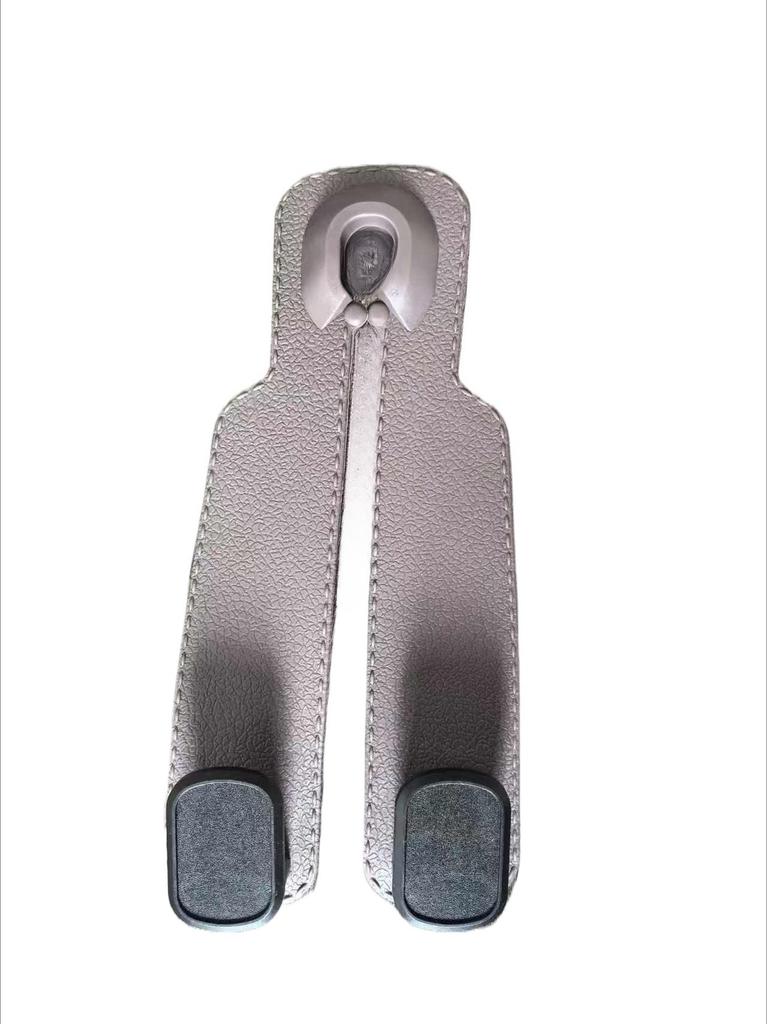 Durable Multifunctional Leather Car Headrest Hooks Car Seat Purse Hanger Storage Organizer for Hanging Bags and Personal Items
