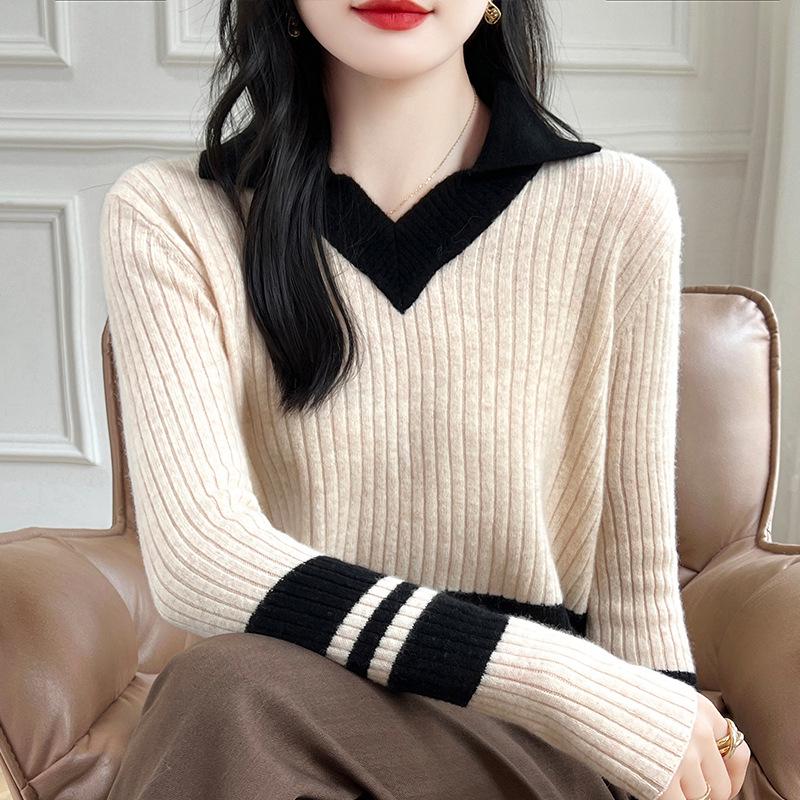 Women's College-Style V-Neck Striped Wool Knit Sweater for Autumn and Winter