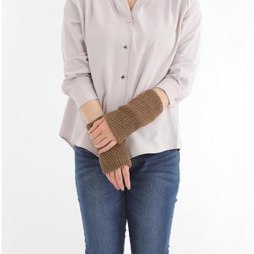 Dot Japan Danro Multi-Warmer, Instant Warmth, 100% Silk On the Skin Side, Toray Dynahot Far-Infrared Yarn On the Outer Side, Warms Wrists and Ankles,