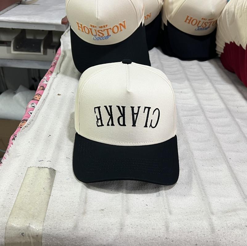 Fashion American Baseball Team Gold Canvas Four Seasons Adjustable Hand Embroidery Custom Shiny Rhinestone NY Hip Hop Designer 58-60 centimeters чёрный