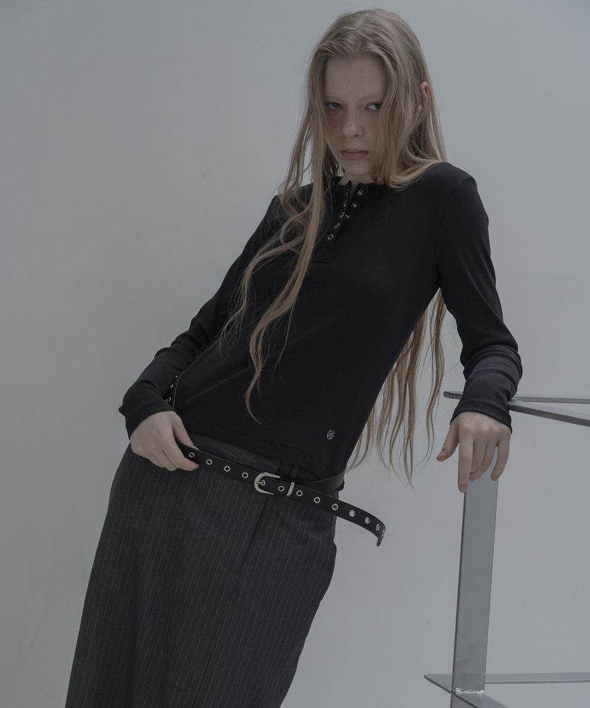 Mosyupamosyu Ribbed Henley Neck T-Shirt [Black]