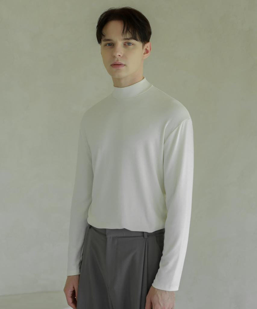 ESN Half Turtleneck Knit T-Shirt Cream