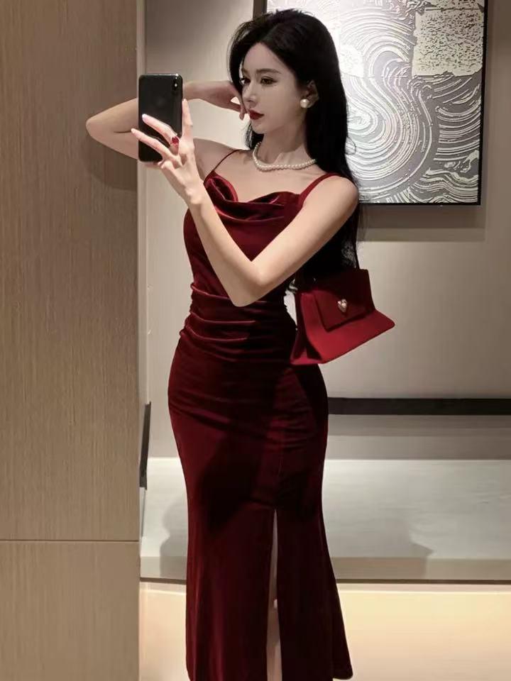 Luxurious French Gold Velvet Fishtail Slip Dress for Women - Autumn/Winter Sexy Bodycon with Hip-Slit for Evening Wear