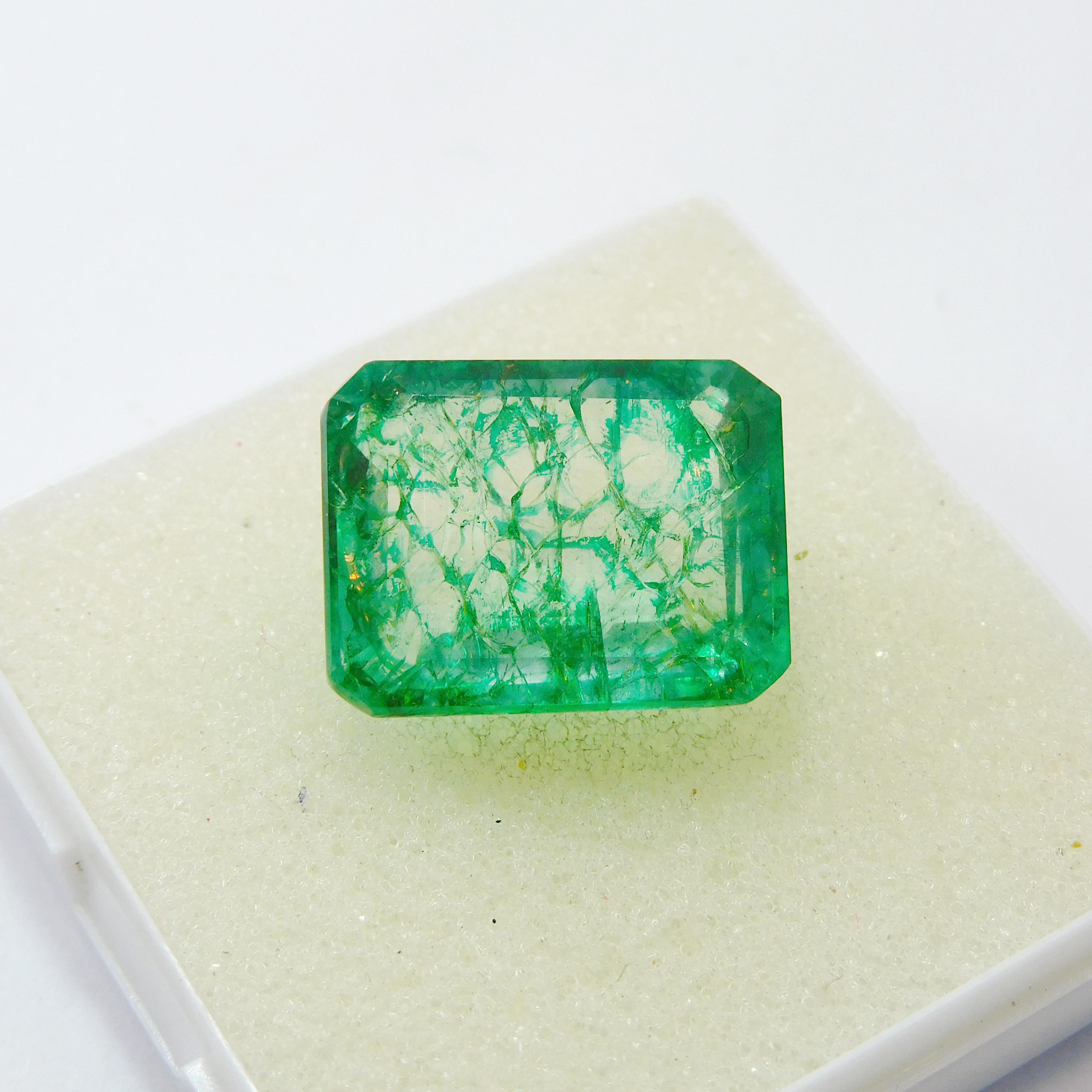 

18.30 Carat Natural Green Emerald Emerald Cut Loose Gemstone CERTIFIED M-165-S 18.5 mm approx зелений