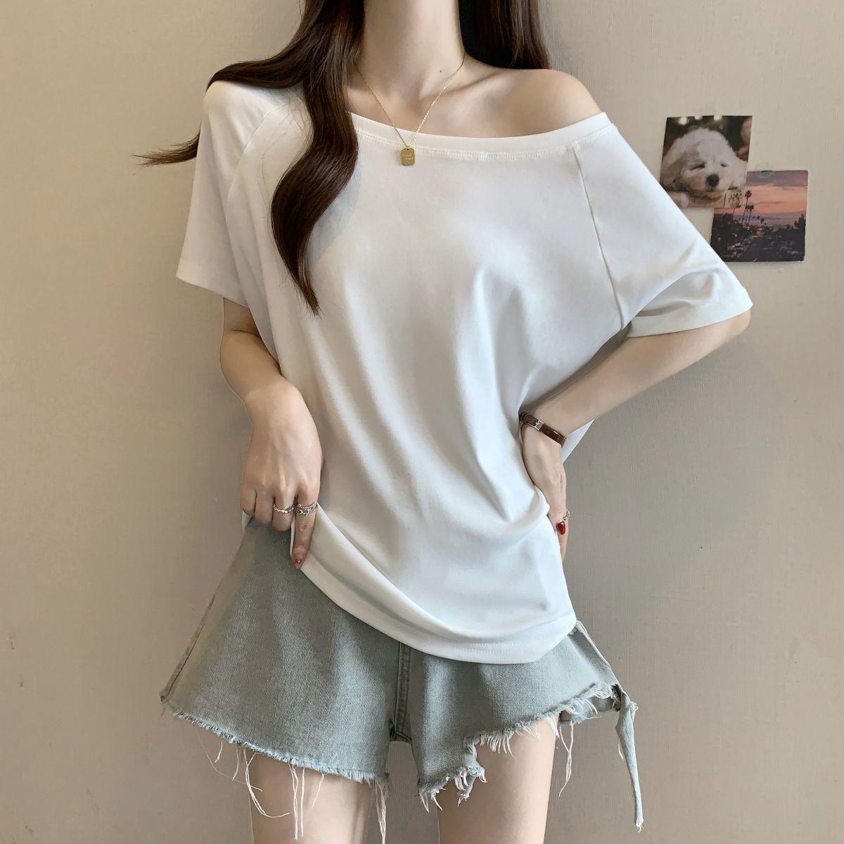 

Korean casual diagonal collar one word shoulder two wear short-sleeved T-shirt women s spring and summer new Korean bottoming shirt S