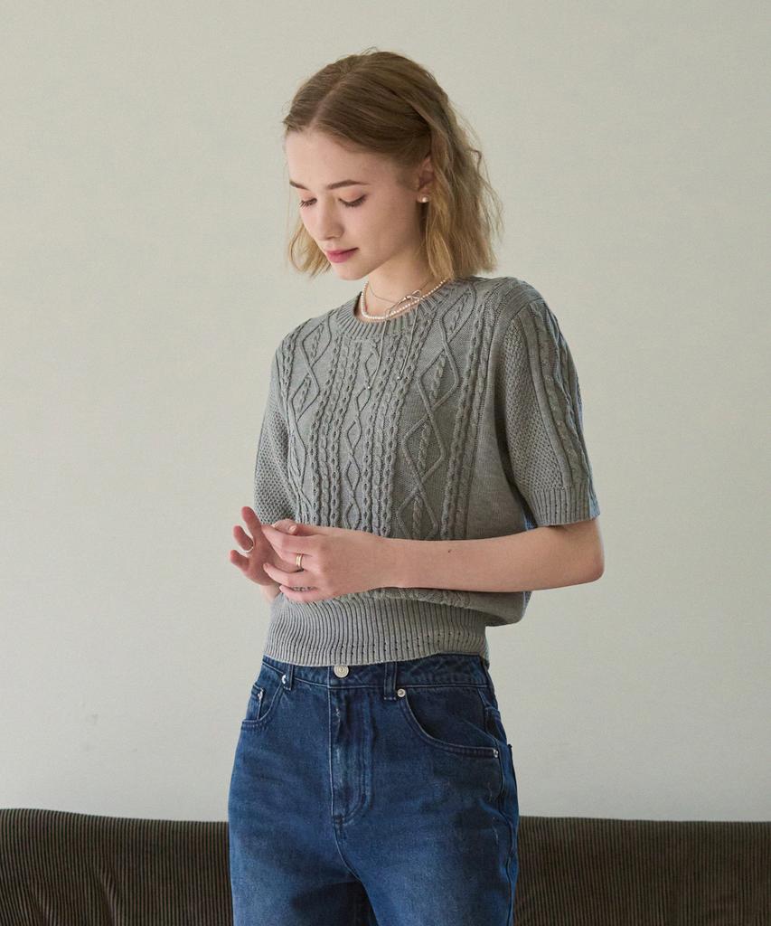Deuloupisumeon Scalloped Cable Short Sleeve Knit [Ivory]