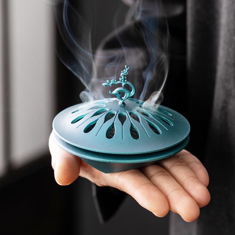 Zen Deer Incense Burner: Auspicious Coil Holder for Desktop or Tea Ceremony with Sandalwood and Agarwood Compatibility