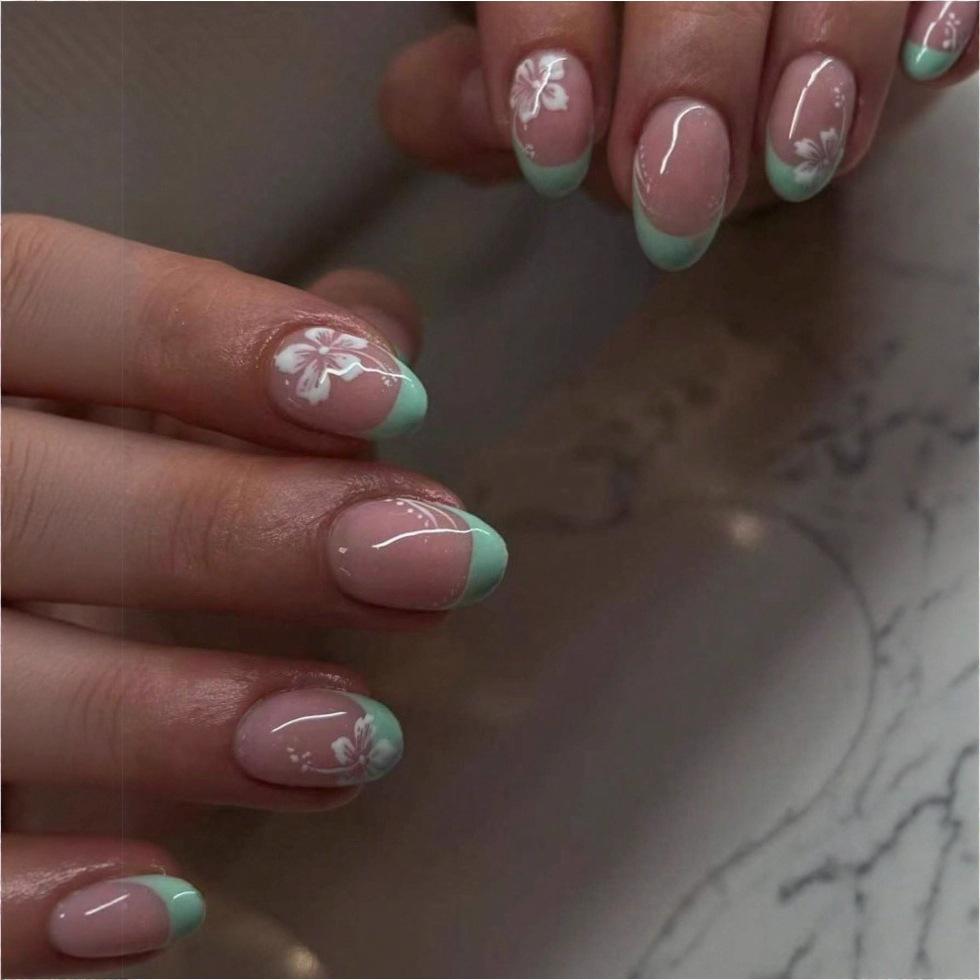 24pcs Wearable False Nail Spring Summer Short Oval Nails Art Colorful Flower Design Press on Nails Tips Finished Fake Nail Sets