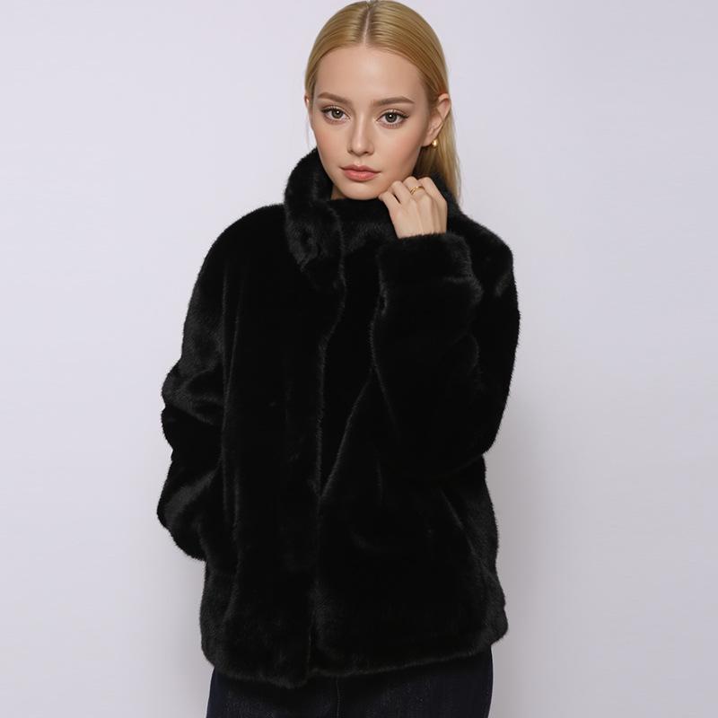 

Плюшевое пальто приталенного силуэта с высоким воротником для осени и зимы One Size