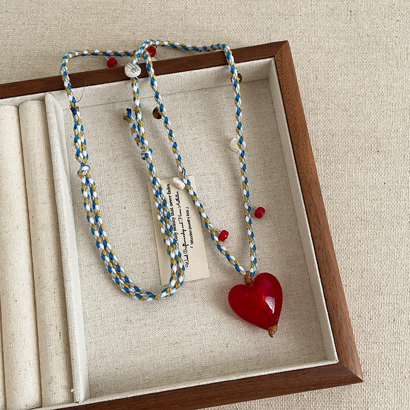 Handcrafted Red Resin Heart Bead Pendant Necklaces For Women Wide Mixed Color Adjustable Rope Sweater Chain Choker Wholesale