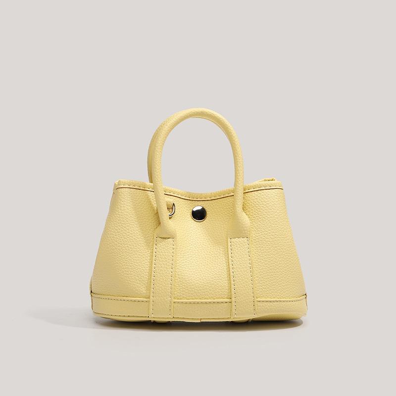

This Year s Trendy Commuter Small Bag for Women 2025 New Spring Summer Versatile Crossbody Bag Fashionable Super Popular Handheld Bucket Bag жовтий