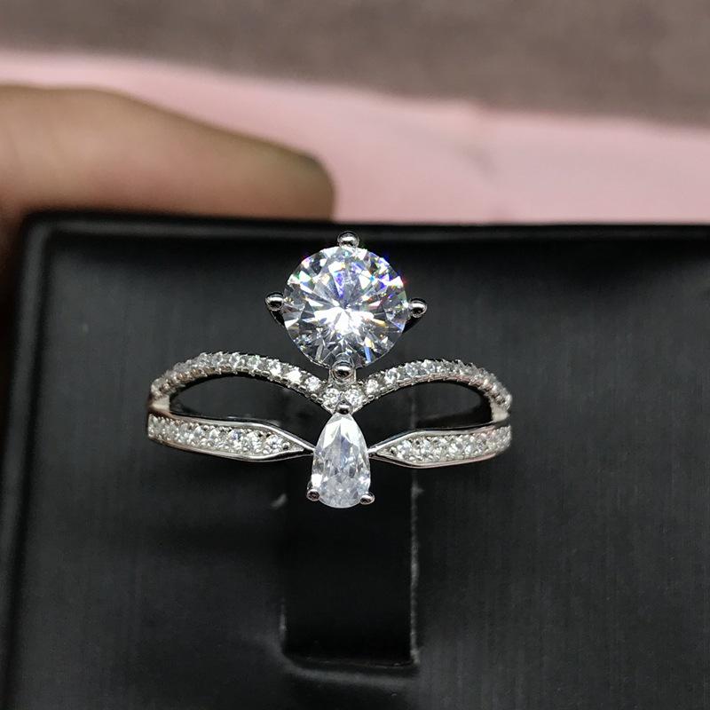 

Женское кольцо-корона в форме капли воды с бриллиантами, цирконом и красными корундами — в европейском и американском стиле. Adjustable Open алмаз/белый