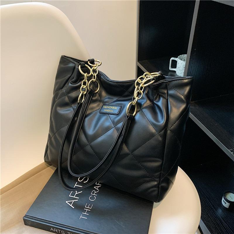 Large-capacity bags, women's bags, new fashionable and versatile shoulder bags, college students' class texture commuter tote bags