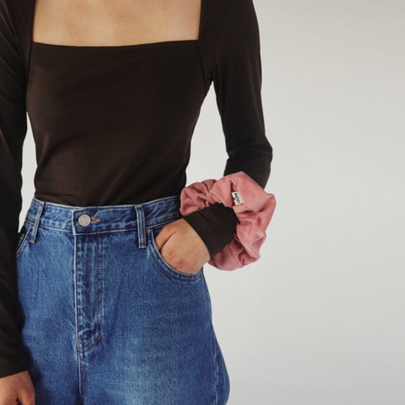 LEUNI Corduroy Scrunch_Pink