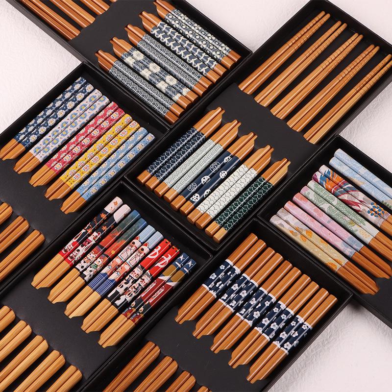 Japanese Style Bamboo Chopsticks: Creative High-End Gift Set (5 Pairs)