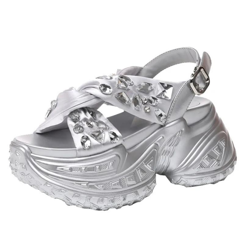 Módní 8cm Syntetická látka Mikrovlákno Ženy Platforma Sandály na klínu Letní Bling Ležérní obuv Peep Toe Boty Drahokamy Pantofle duté