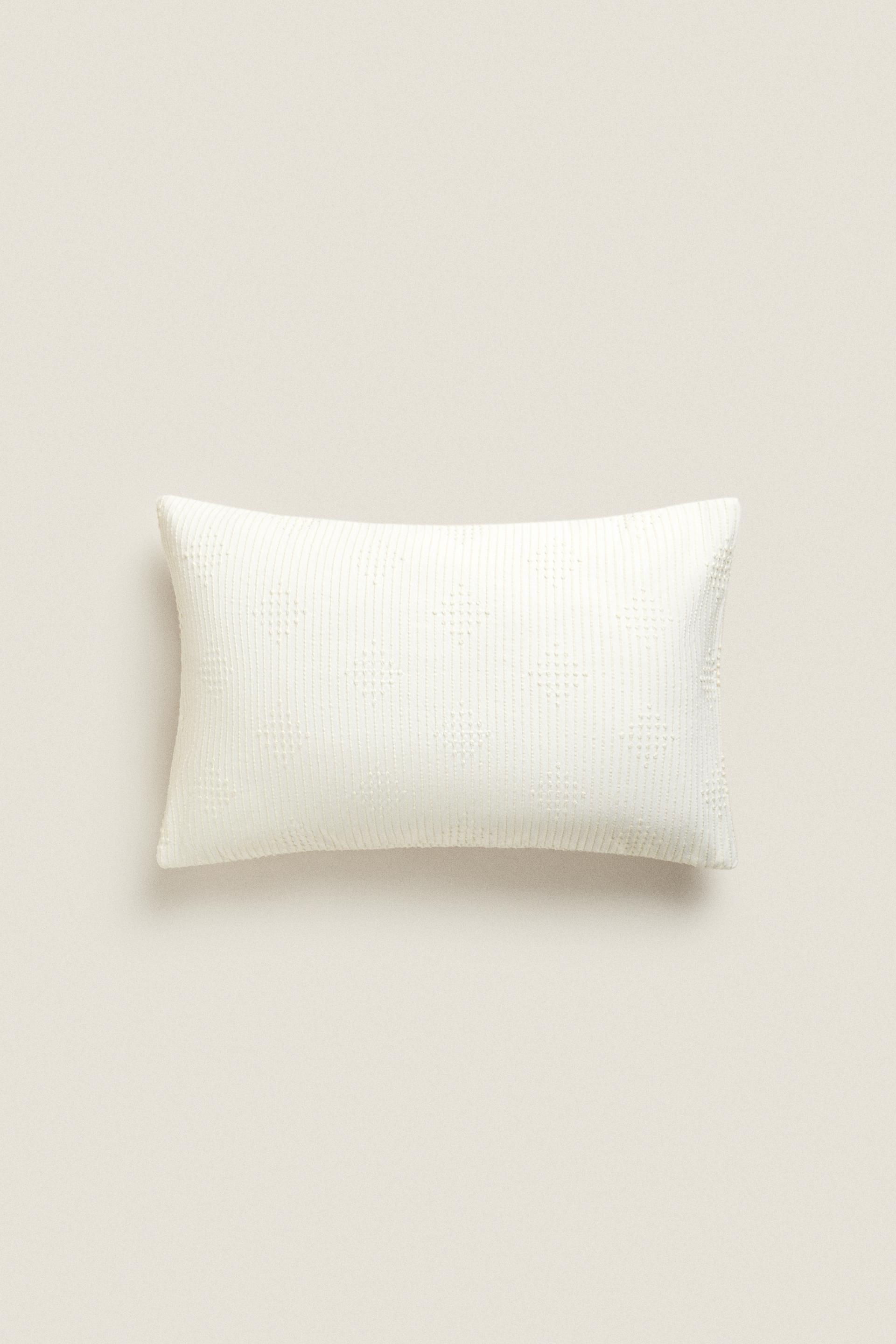 

ЧЕХОЛ ДЛЯ ПОДУШКИ АЛМАЗНЫЙ