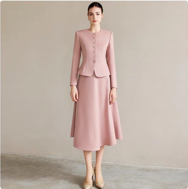 2025 Spring Collection: Elegant Pink Two-Piece Suit for Professional Wear