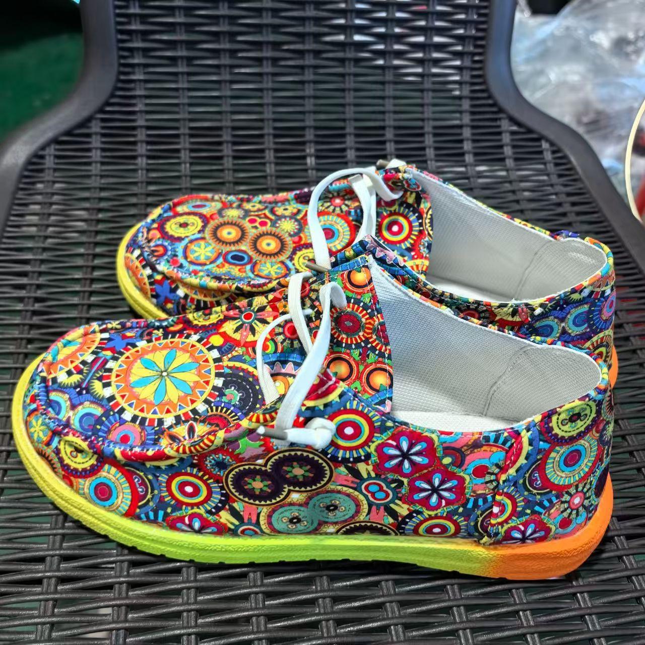 

Модные весенне-летние женские этнические радужные парусиновые туфли, осенние повседневные повседневные кроссовки с круглым носком и разноцветным принтом на шнуровке, женские туфли на плоской подошве 39 разноцветный